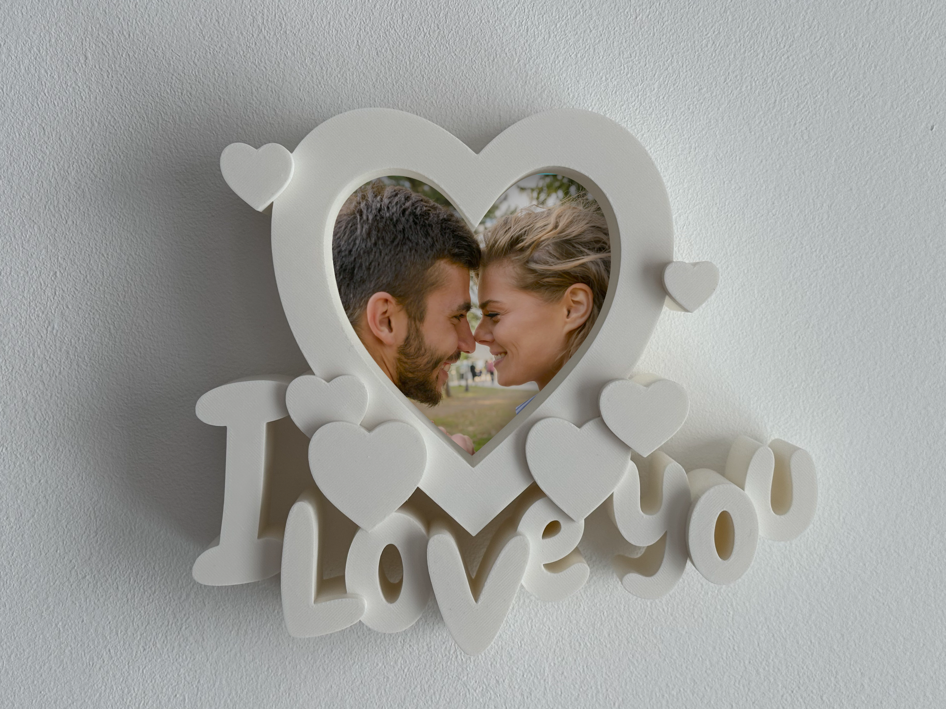 Kalp Şeklinde Fotoğraf Çerçevesi